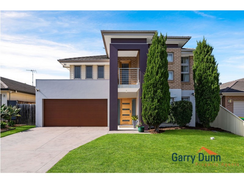 5 McKinnon Close, Holsworthy NSW 2173