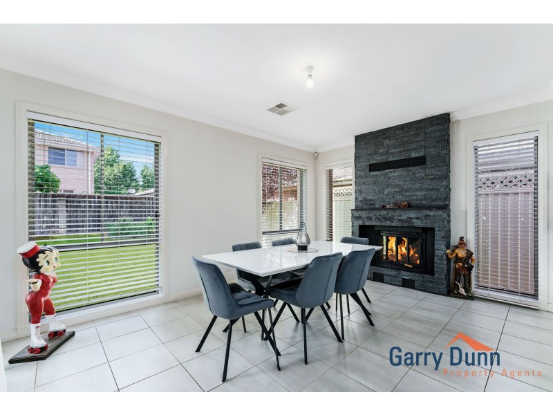 5 McKinnon Close, Holsworthy NSW 2173