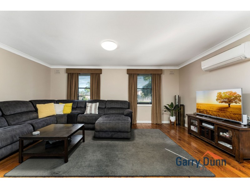 31 Bradey Avenue, Hammondville NSW 2170