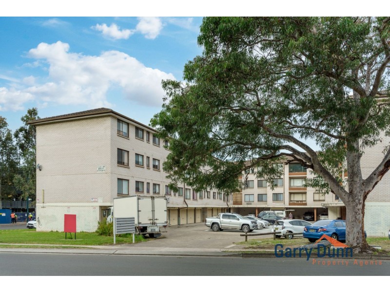 34/22-24 Remembrance Avenue, Warwick Farm NSW 2170