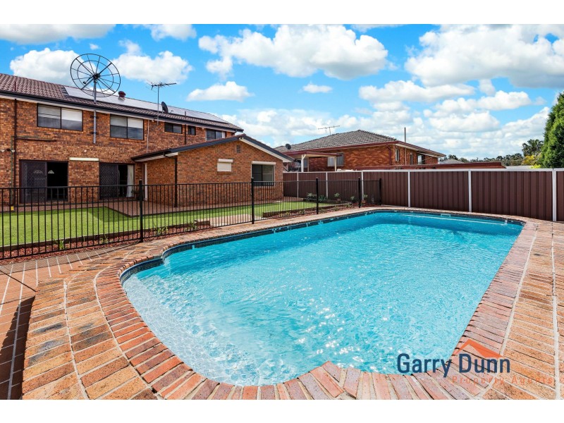 71 Ascot Drive, Chipping Norton NSW 2170