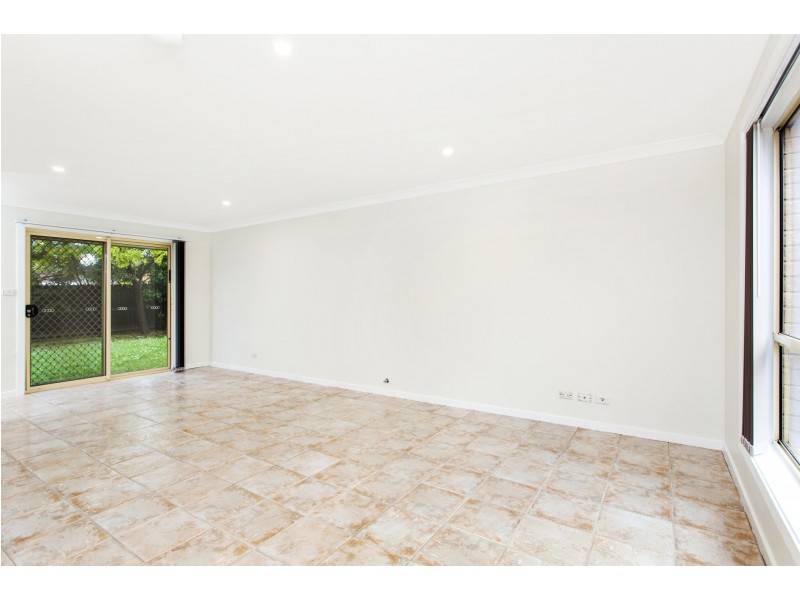 6/12 Johnston Avenue, Lurnea NSW 2170