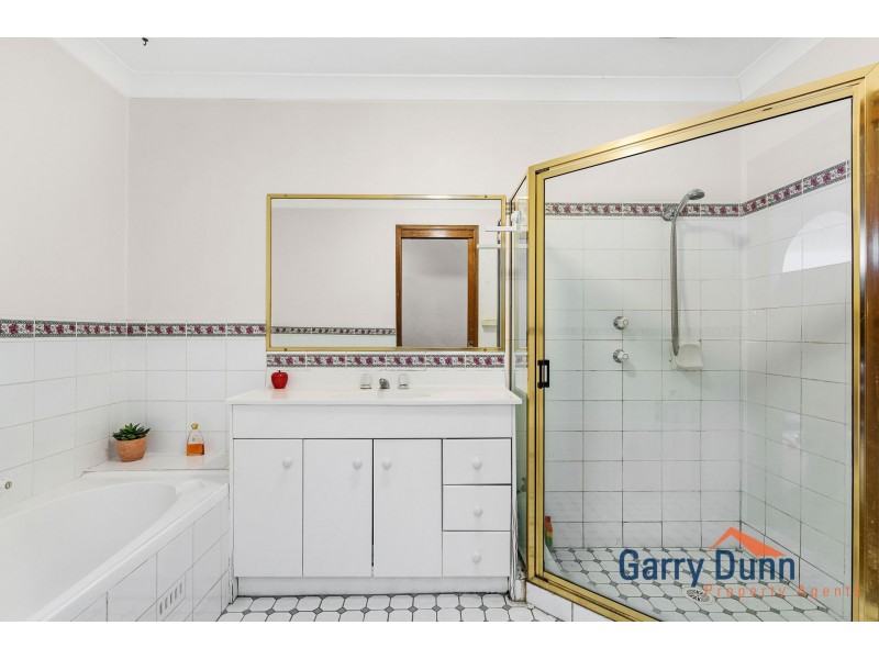 13 Gatley Court, Wattle Grove NSW 2173