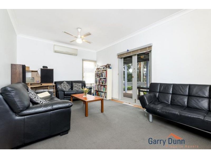20 Anzac Mews, Wattle Grove NSW 2173