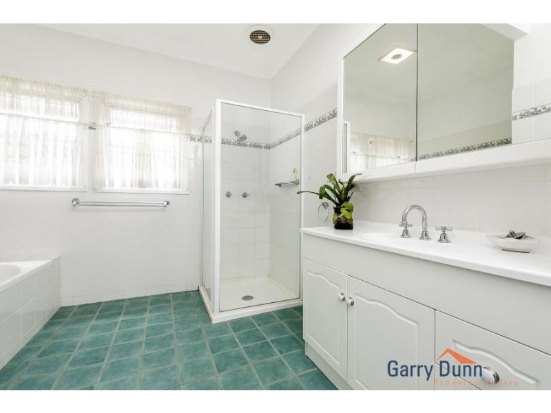 20 Anzac Mews, Wattle Grove NSW 2173