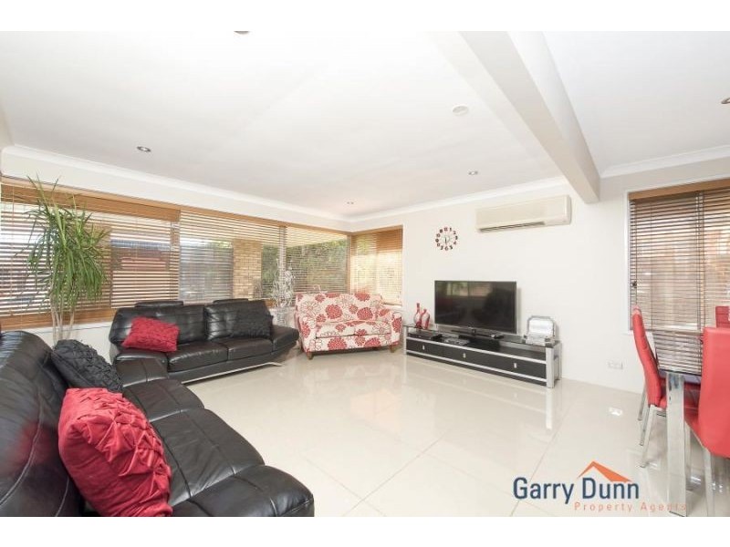 5 Spicer Ave, Hammondville NSW 2170