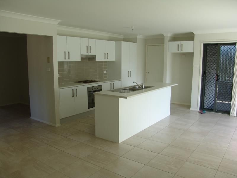 33a Ellis Crescent, Miller NSW 2168