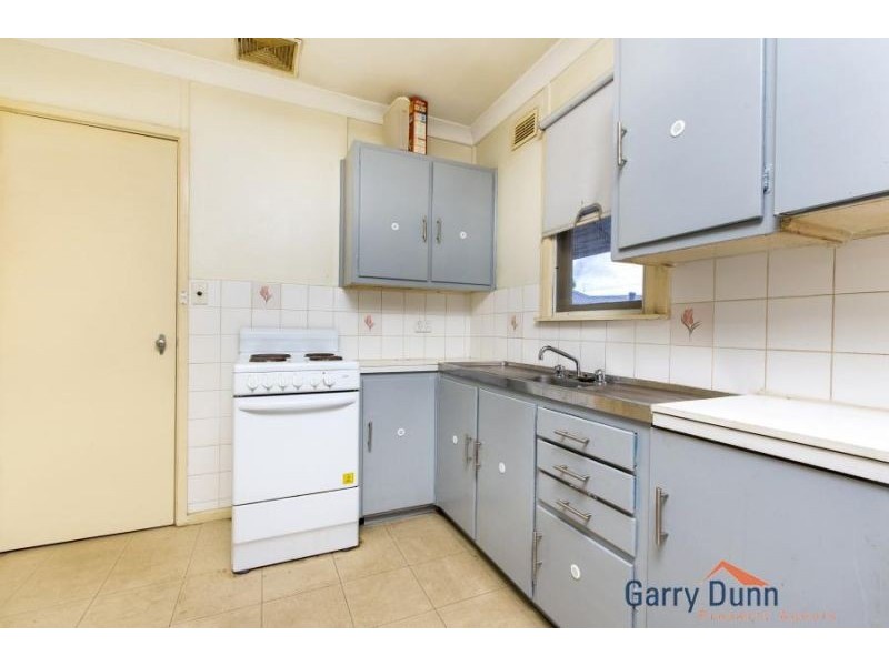 6 Gona St, Holsworthy NSW 2173