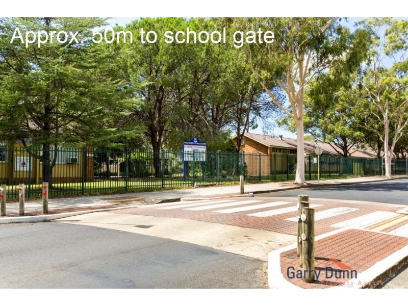6 Gona St, Holsworthy NSW 2173