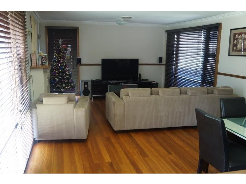 18 Wilkes Ave, Moorebank NSW 2170