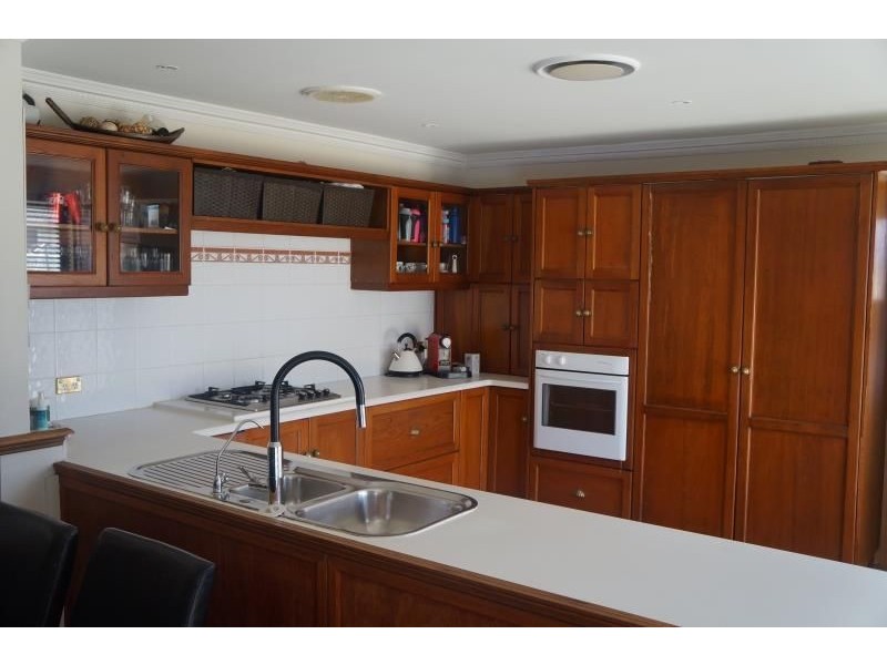 18 Wilkes Ave, Moorebank NSW 2170