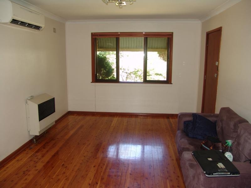 98 Bardia Parade, Holsworthy NSW 2173