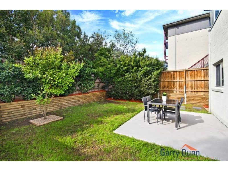 16 Margate Ave, Holsworthy NSW 2173