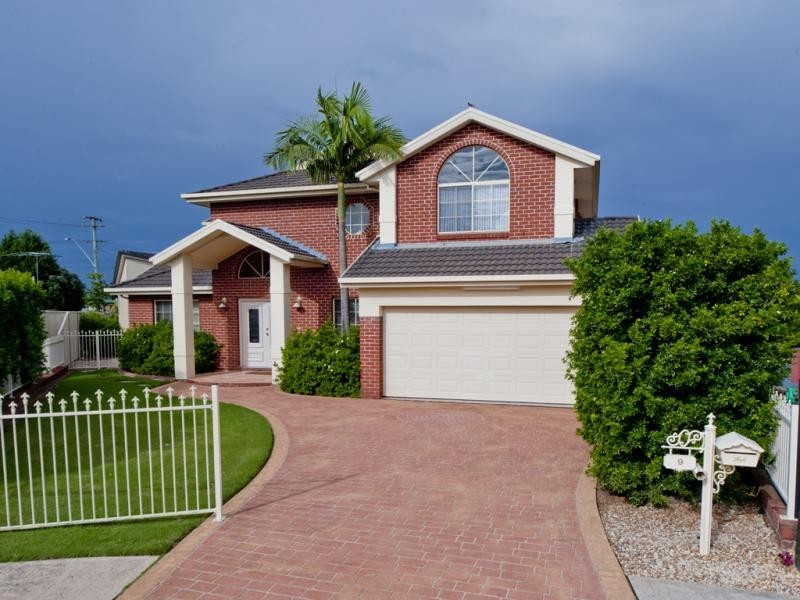 9 Kane Place, Casula NSW 2170