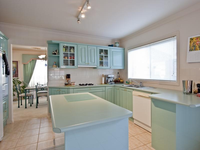 9 Kane Place, Casula NSW 2170