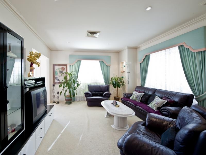 9 Kane Place, Casula NSW 2170