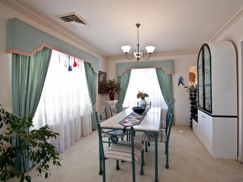 9 Kane Place, Casula NSW 2170