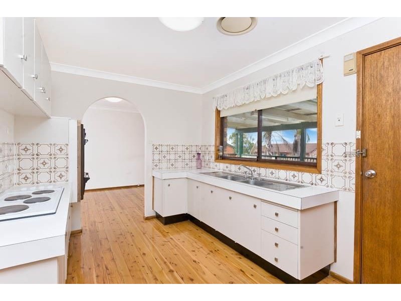 15 Attunga Ave, Moorebank NSW 2170