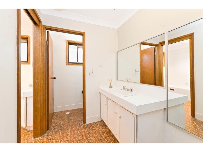 15 Attunga Ave, Moorebank NSW 2170