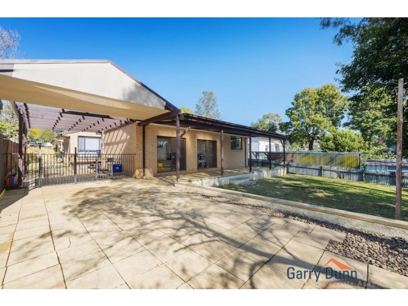 99 Walder Rd, Hammondville NSW 2170