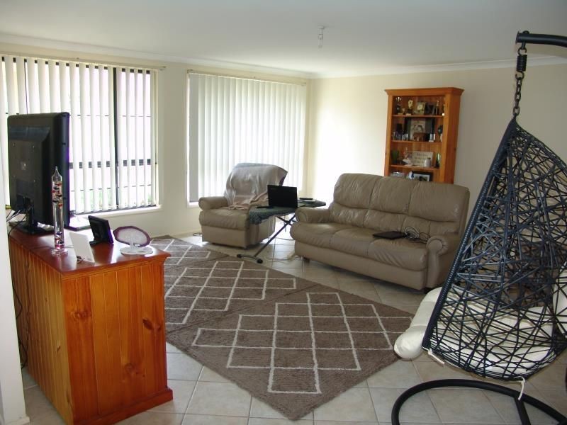 6 Goodenia Court, Voyager Point NSW 2172