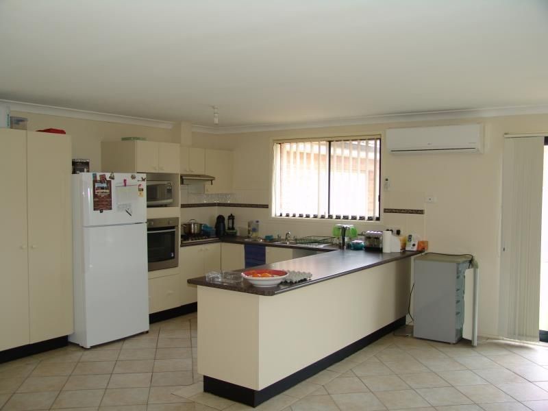 6 Goodenia Court, Voyager Point NSW 2172