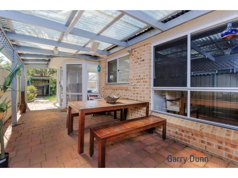 21 Castlerock Court, Wattle Grove NSW 2173