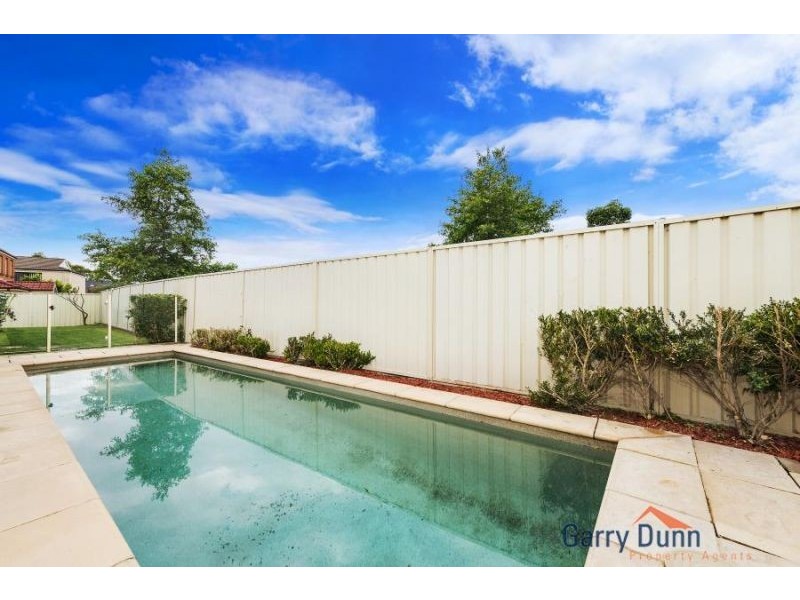 1 Curac Place, Casula NSW 2170