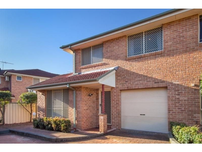 3/204 Heathcote Road, Hammondville NSW 2170