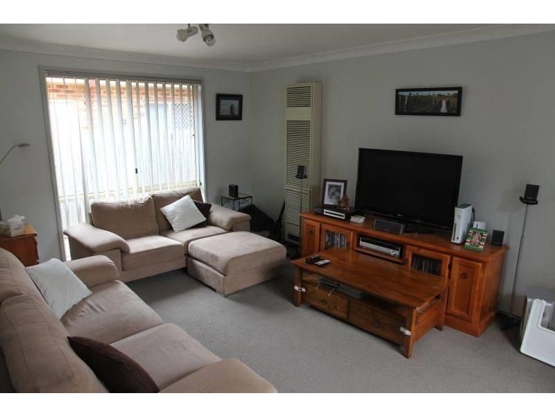 17 Corryton Court, Wattle Grove NSW 2173