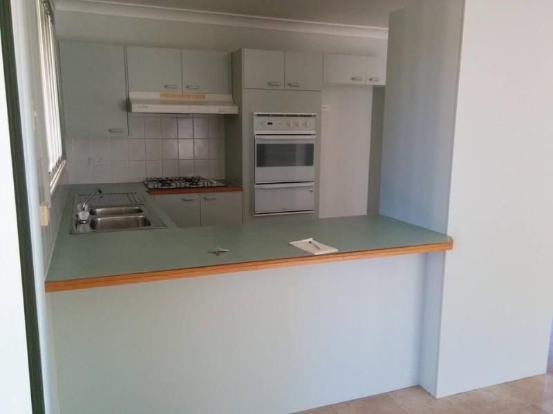17 Corryton Court, Wattle Grove NSW 2173