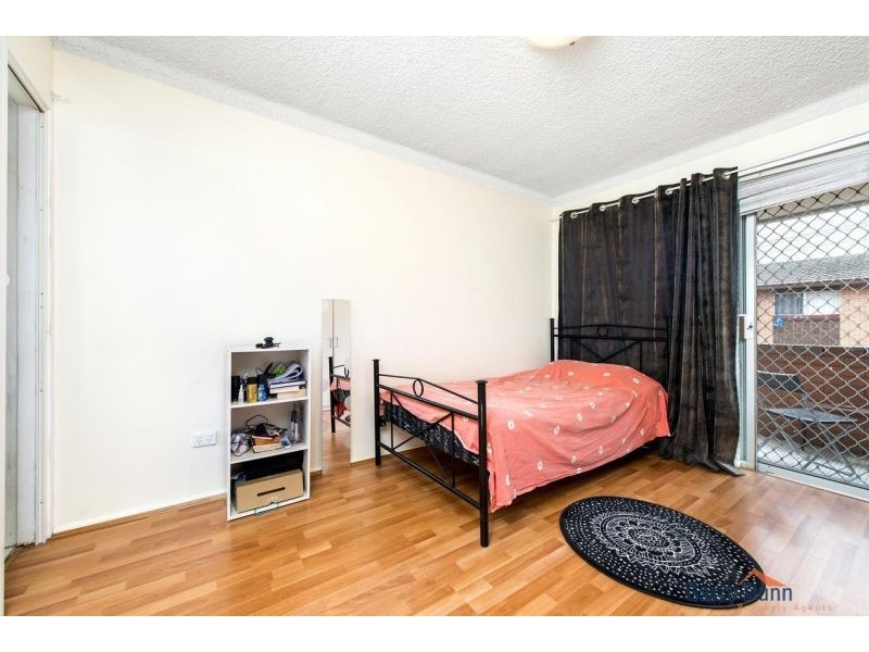 9/5 Drummond Street, Warwick Farm NSW 2170