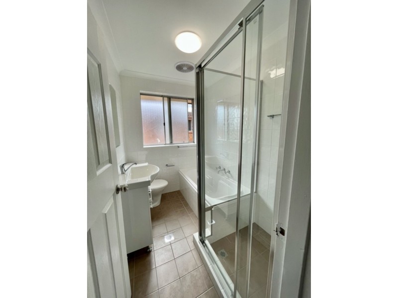 12/10 Drummond Street, Warwick Farm NSW 2170