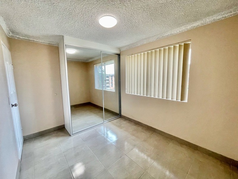 12/10 Drummond Street, Warwick Farm NSW 2170