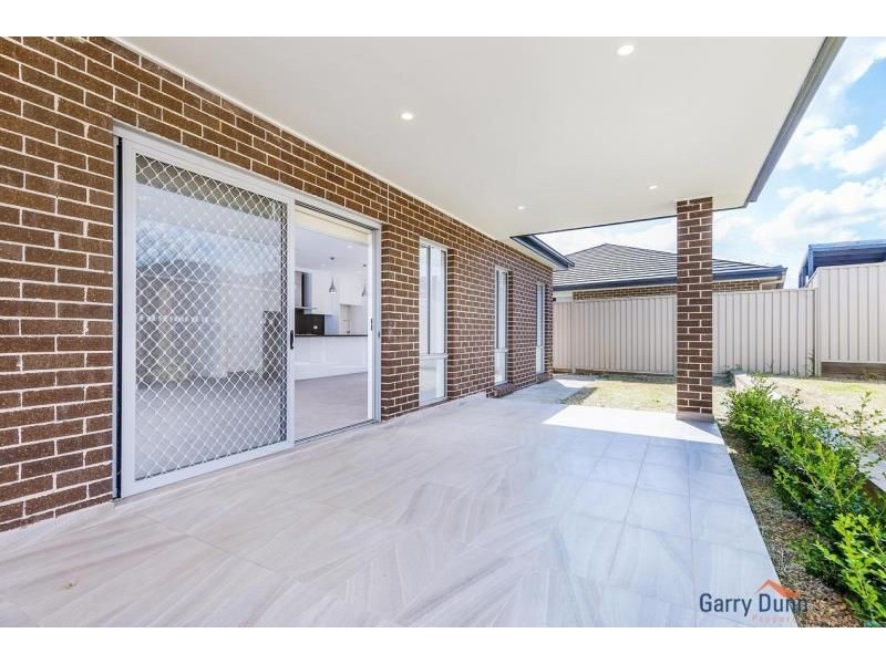 26 Leffler Street, Oran Park NSW 2570