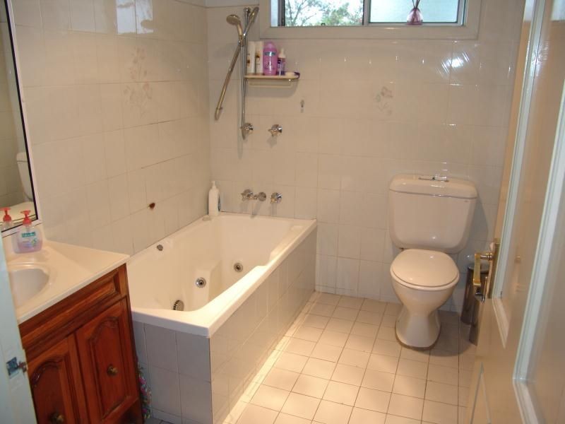 9 Nuwarra Road, Chipping Norton NSW 2170