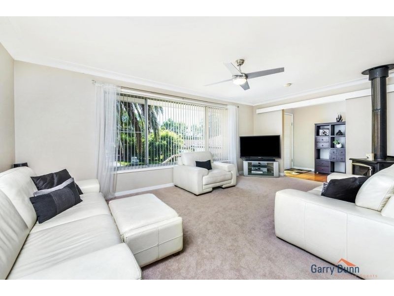 6 Fitzgerald Ave, Hammondville NSW 2170