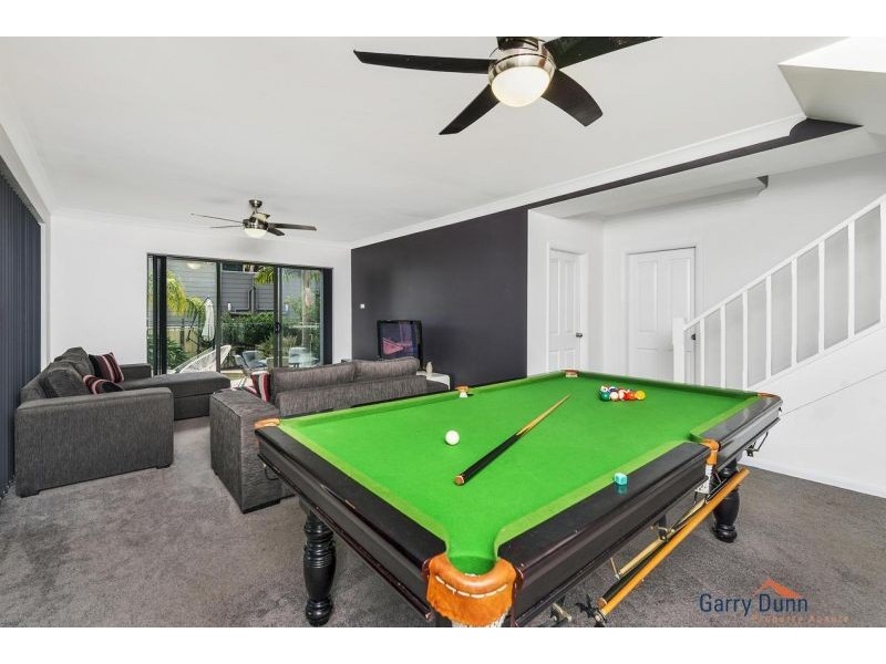 6 Fitzgerald Ave, Hammondville NSW 2170