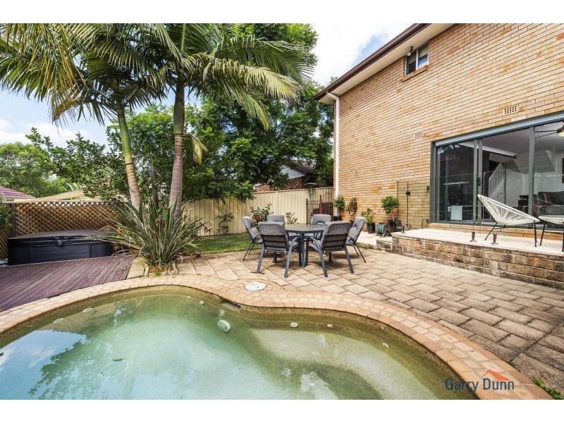 6 Fitzgerald Ave, Hammondville NSW 2170