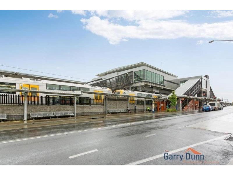 10 Harrow Road, Glenfield NSW 2167
