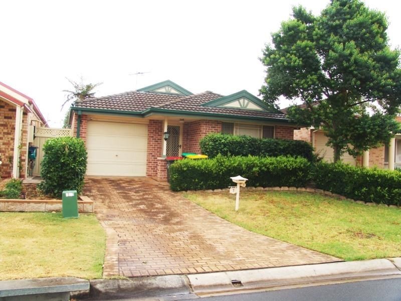 7 Mallee Court, Wattle Grove NSW 2173