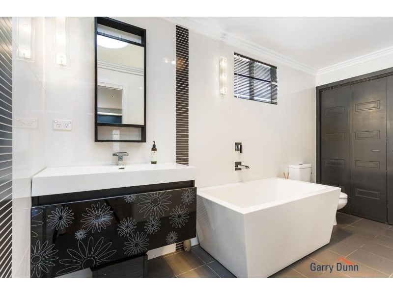 41 Walder Rd, Hammondville NSW 2170