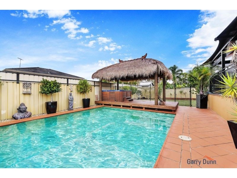 9 Spicer Ave, Hammondville NSW 2170