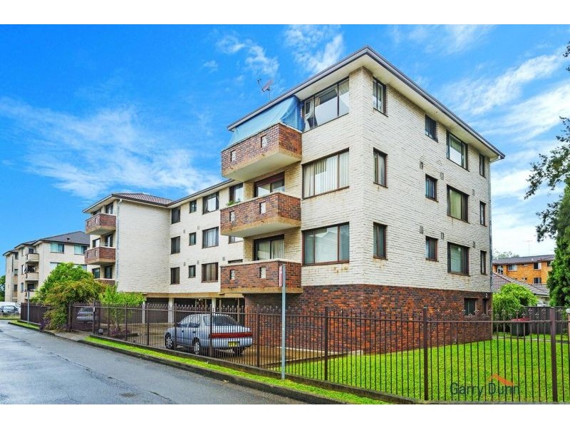 6/2 Drummond Street, Warwick Farm NSW 2170