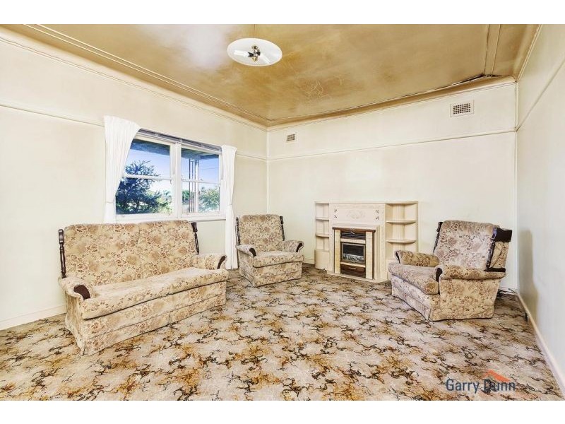 36 Ashcroft Ave, Casula NSW 2170