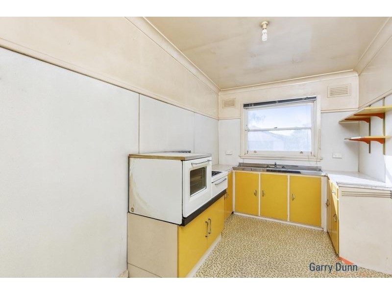 36 Ashcroft Ave, Casula NSW 2170