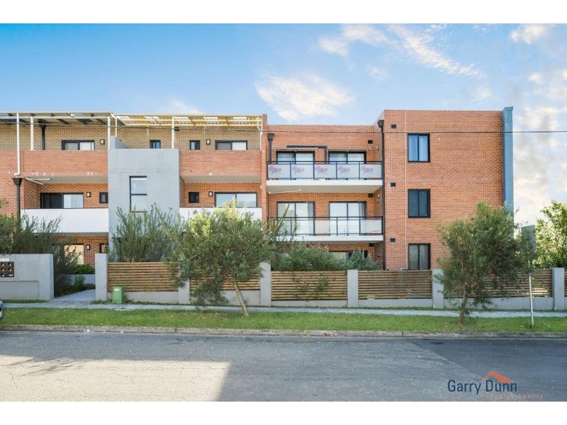 13/572-574 Woodville Rd, Guildford NSW 2161