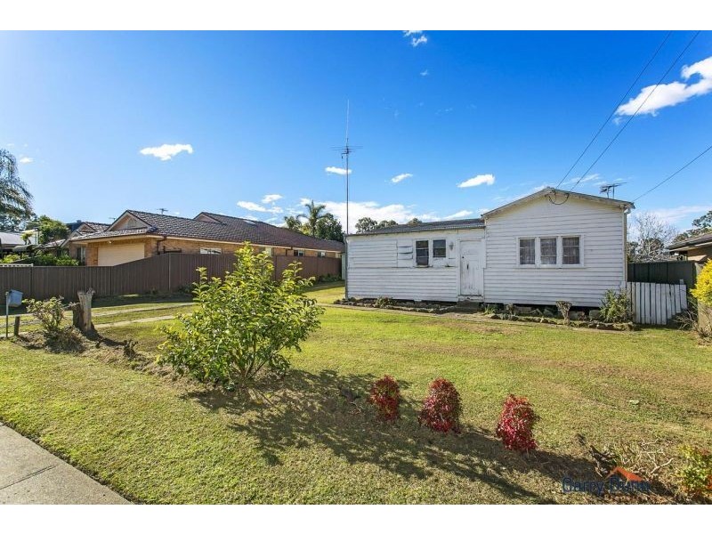 36 Stewart Avenue, Hammondville NSW 2170