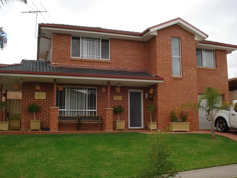 2 Wellesley Place, Green Valley NSW 2168