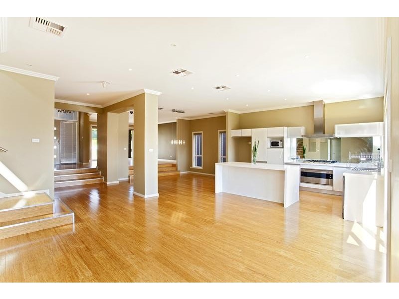 75a Pine Road, Casula NSW 2170